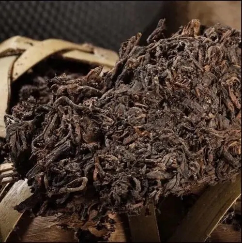 普洱茶怎么分辨古樹茶？