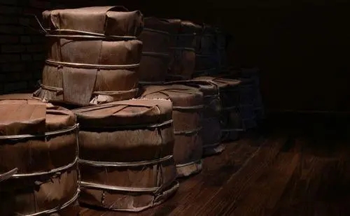 恐怖的普洱老茶翻新“技術(shù)倉(cāng)”？