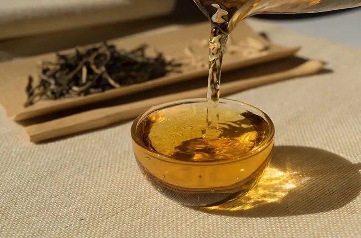 怎么喝了普洱茶嗓子會難受？