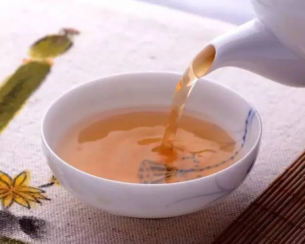 普洱茶越喝越餓？喝普洱茶真能刮油嗎？