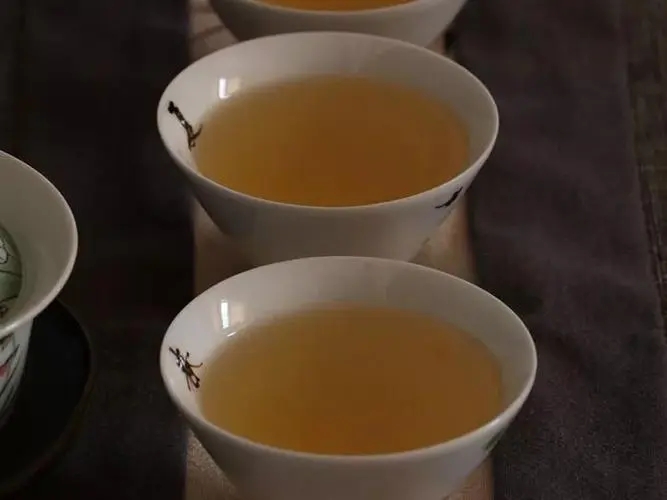 普洱茶的舌底鳴泉是怎么樣的？