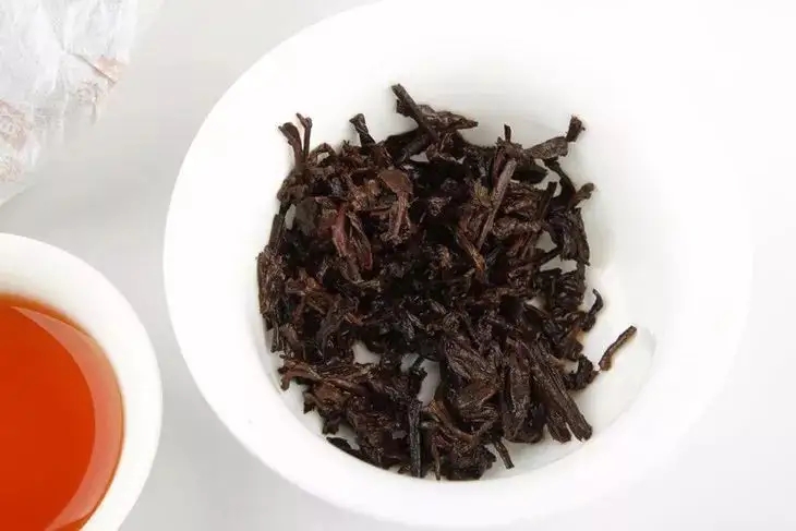 普洱熟茶好壞如何辨別？行家教你3步走！聞茶香、品茶湯、鑒葉底