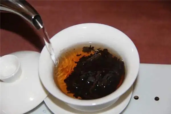 為什么你泡的熟茶，湯色像醬油？
