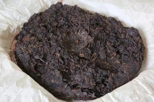 普洱熟茶茶湯中美麗的“金邊”從何而來？