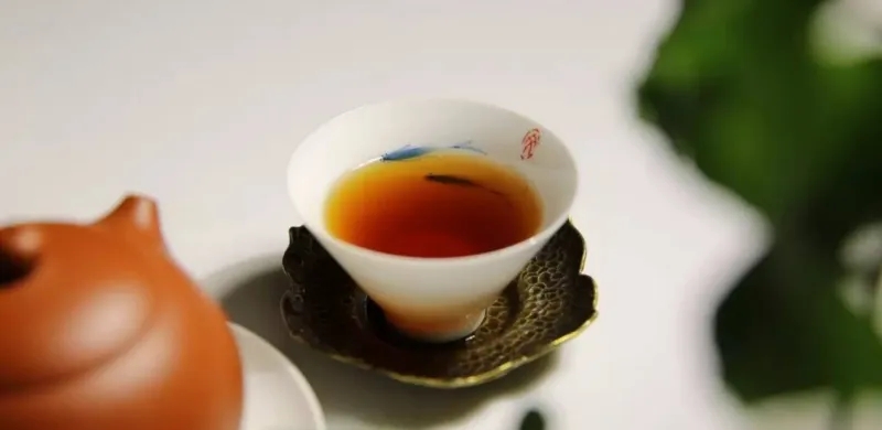 剛剛說出了古樹純料與拼配之間的秘密！