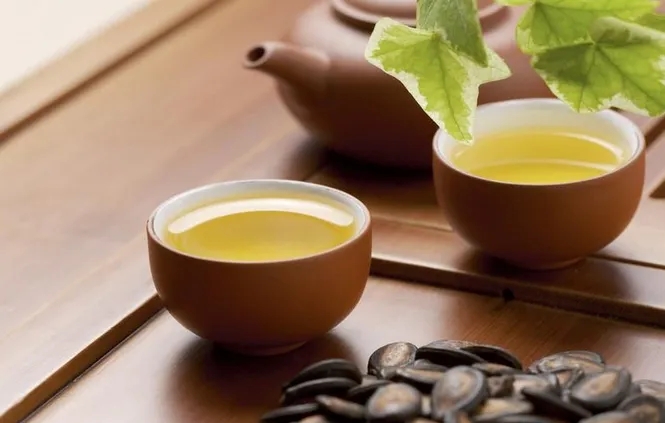 普洱茶的茶性是屬寒還是屬熱？