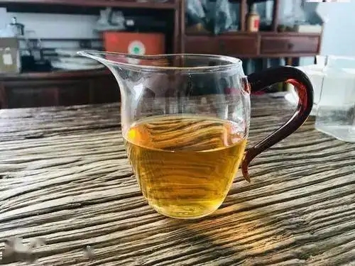 吸煙的人喝茶到底有哪些好處？醫(yī)生這次全說清楚了